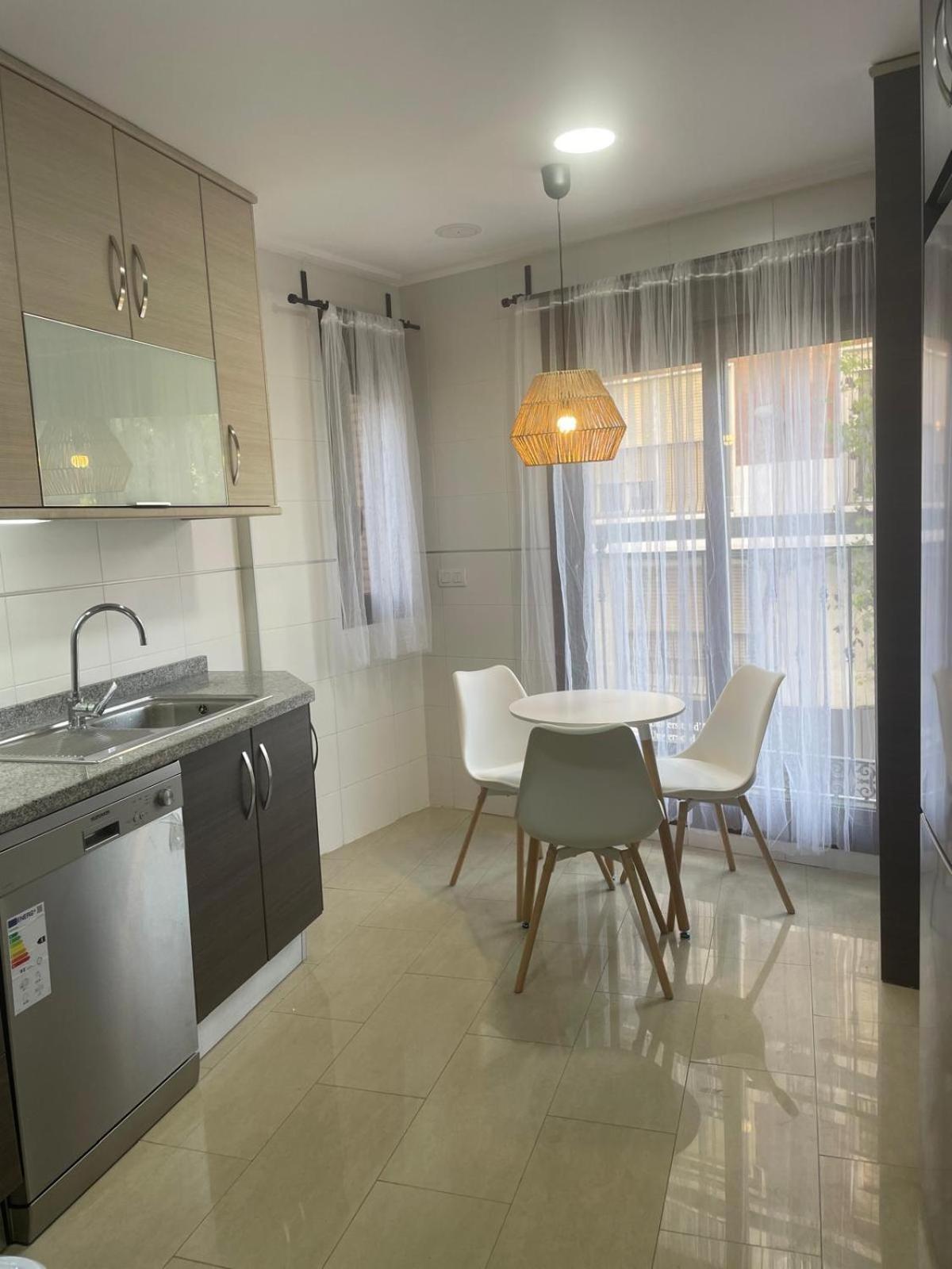Piso Elche-Centro Apartment Luaran gambar