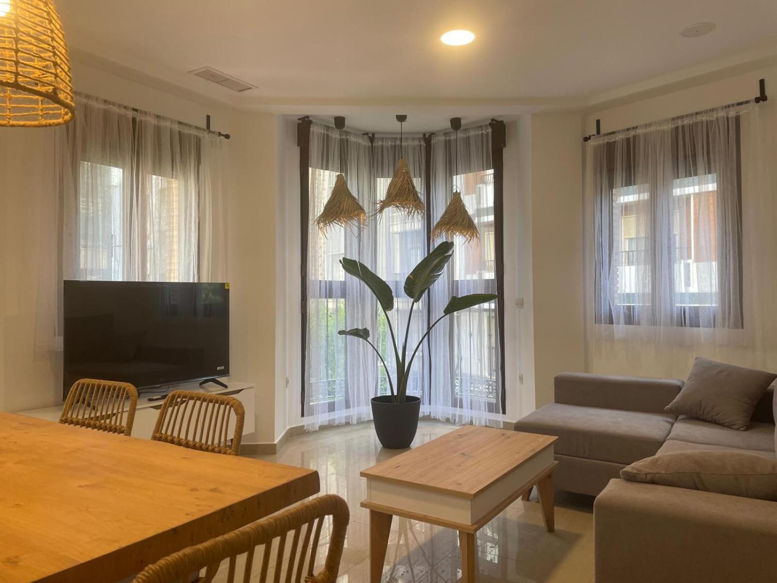 Piso Elche-Centro Apartment Luaran gambar